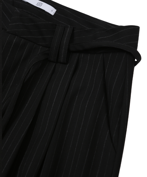 STRIPE PINTUCK SLACKS BLACK