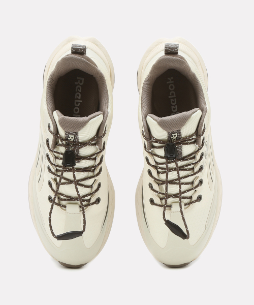 Ollie and Ten 1 (W) — White / 102030470