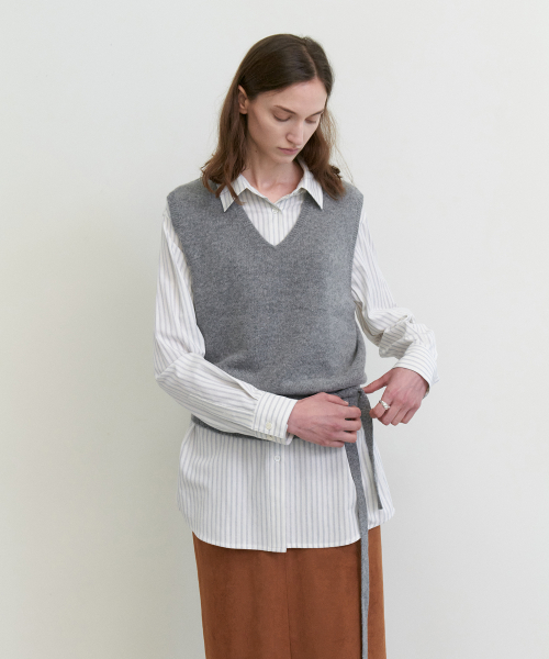 Whole garment belted knit vest_M/GREY