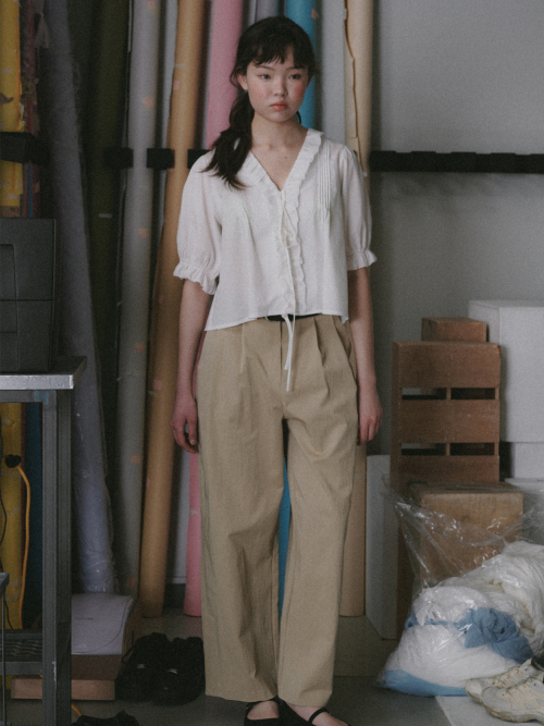 Wide Two tuck pants (Beige)