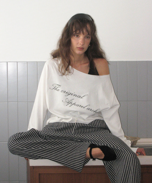 Lettering off-shoulder t-shirt - Ivory