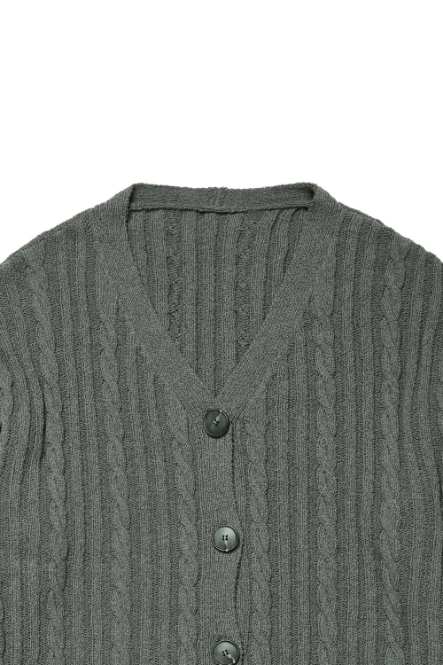 DEINET CABLE CARDIGAN IN CHARCOAL