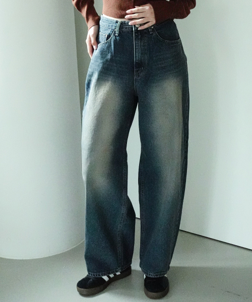 Washed Wide-Leg Jeans