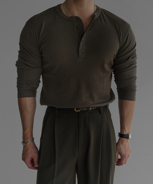 Pattern Muscle Henley Neck Вязаная футболка [Khaki]