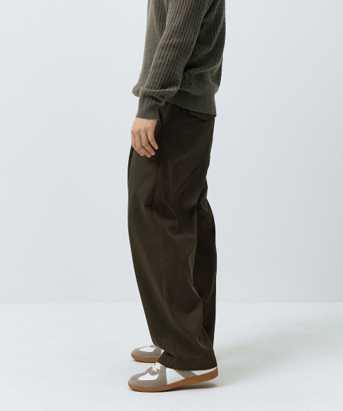 Широкие слаксы с защипами Brown MMFFMPT-165BR