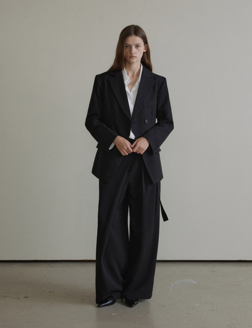 Wool Blend Back Slit Jacket (Black)