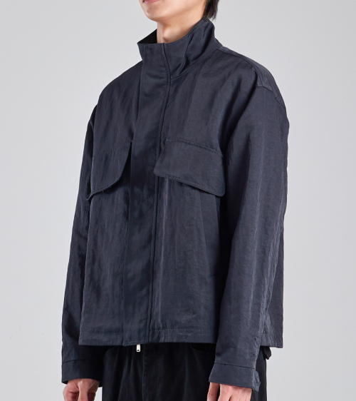 Кроп-бомбер милитари с косыми карманами (Black)