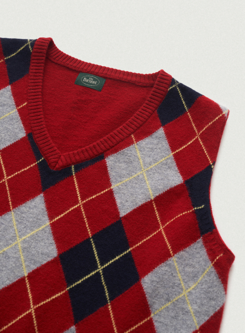Caden Argyle Knit Vest_Burgundy