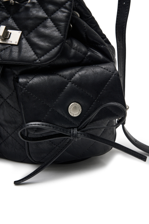 MUSINSA公式 | MATIN KIM DOUBLE POCKET QUILTING MINI BACKPACK IN BLACK