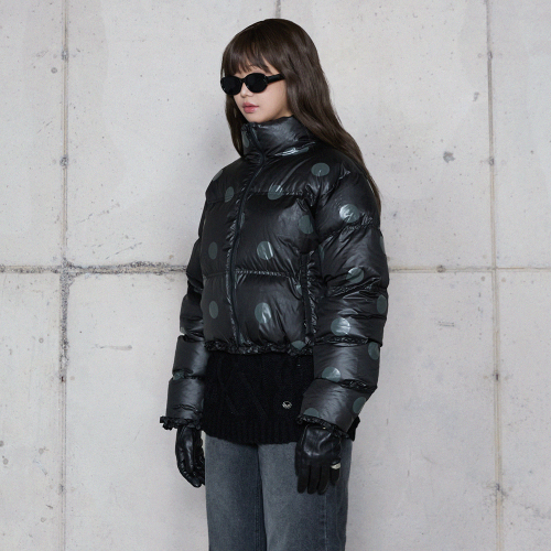 Укороченный пуховик в горошек DOT CROPPED DOWN JACKET BLACK BR4NZ002
