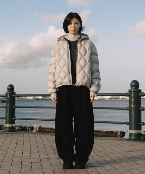 DIAMOND QUILTED DUCK DOWN, LIGHT GRAY