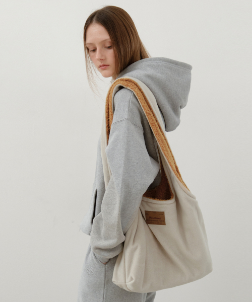 Warmy Reversible Dumble Bag_BEIGE(W25-ACC07)