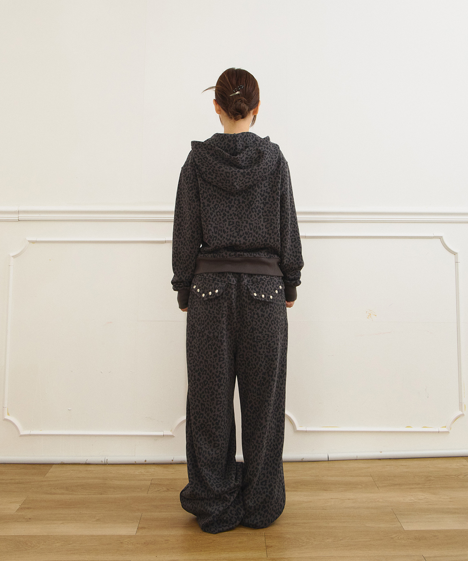 Jooyoung X Tansan Hoodie Zip-Up Leopard Charcoal