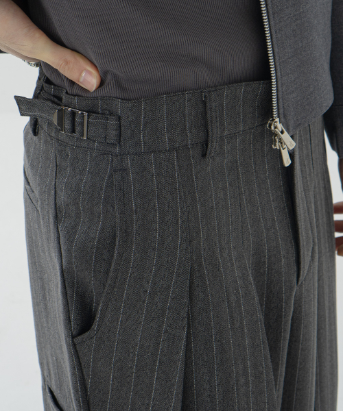 Утилитарные полосатые брюки с двойными складками (Charcoal Grey)