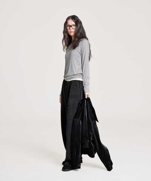 VELOUR SIGNATURE EMBROIDERED BANDING PANTS, BLACK
