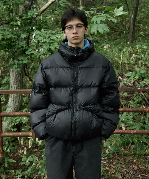 Плотный пуховик The Calm Bicolor MPJ111 [BLACK]