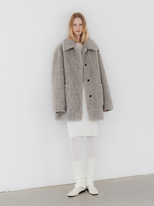 (CT-1469)FLUFFY HALF FUR COAT