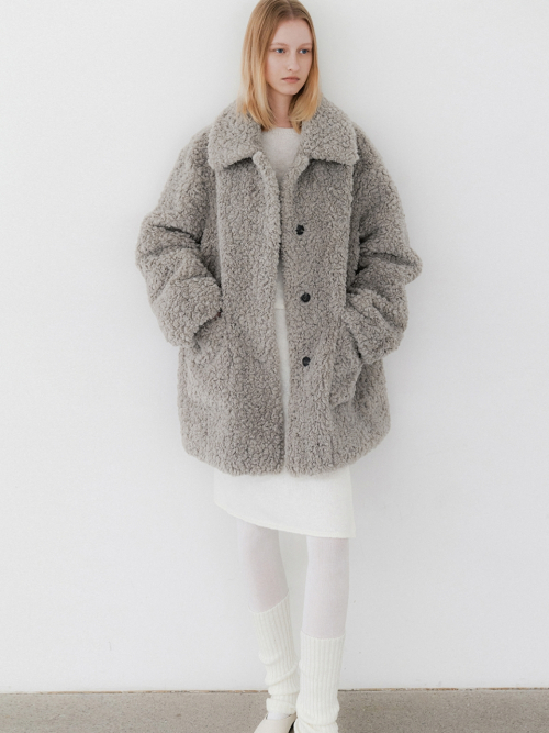 (CT-1469)FLUFFY HALF FUR COAT