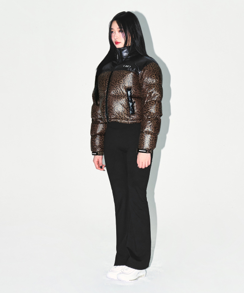 W SILVER B GLOSSY CROP PUFFER DOWN [LEOPARD]