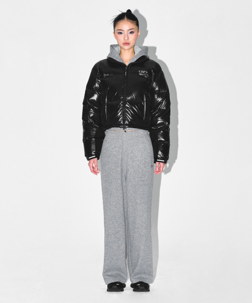 W SILVER B GLOSSY CROP PUFFER DOWN [BLACK]
