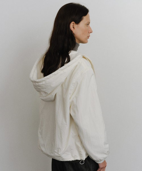 Warmth hooded zip-up