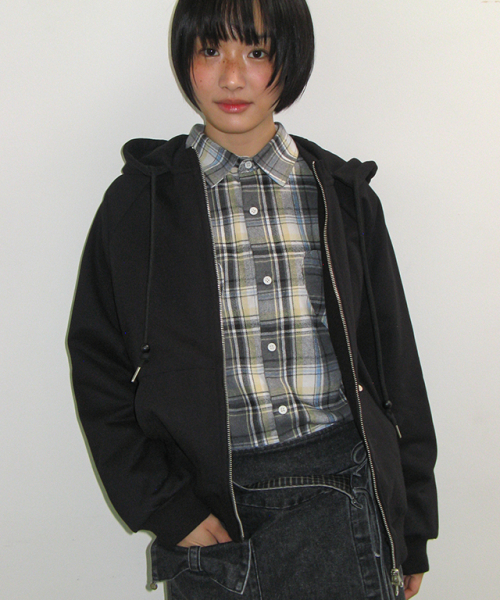 WOOD BEADS HOODIE ZIP UP BLACK