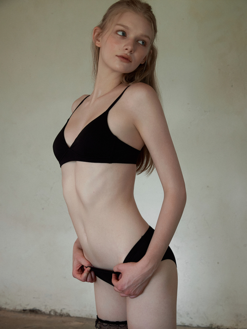 Комплект Odette: бралетт 1 + трусики 2 SET
