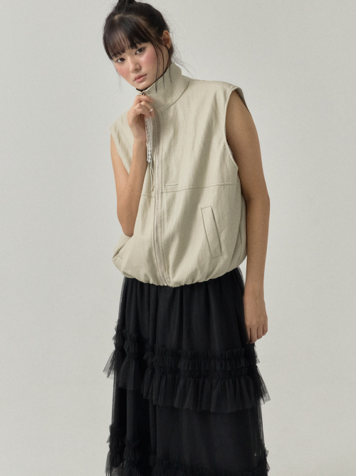 High Neck Faux Leather Vest with Lace Zip_Cream