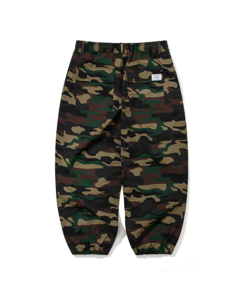 Суперширокие джоггеры Always On в расцветке Woodland Camo
