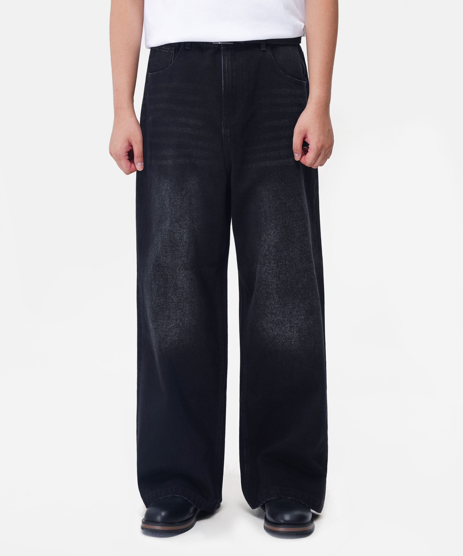 Simple Wide - Fit выстиранные Denim брюки (WASHED BLACK)