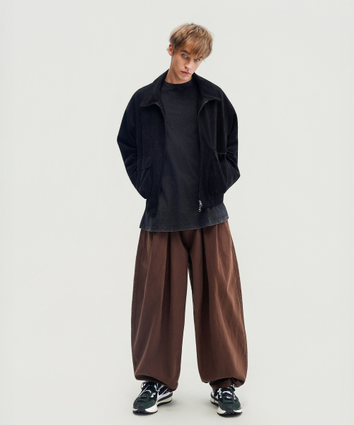 Inverted Tuck Balloon Fit Wide Cotton брюки (BROWN)