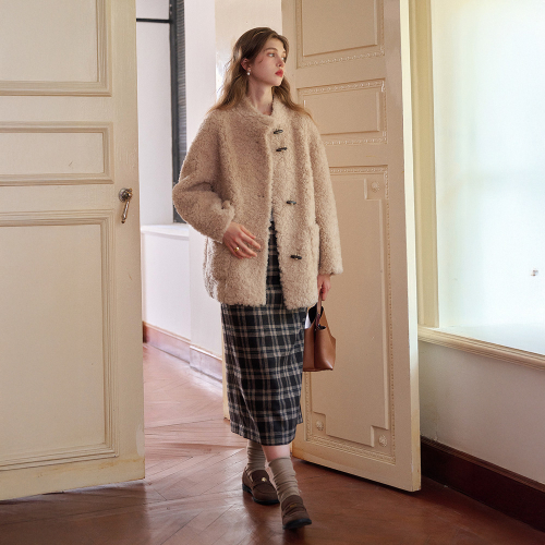 SR_Collar fur integrated jacket