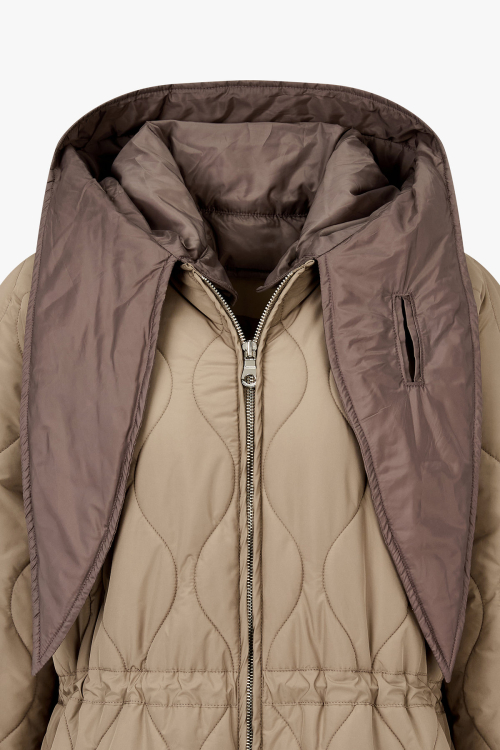 Длинное стёганое пальто с отстёгивающимся капюшоном — Light Brown 7255418102