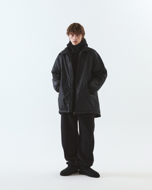 Reversible half long padded jumper / BLACK