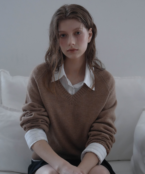 Wool V-neck Knit [Beige]