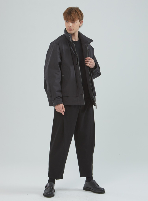 Плотный пуховик Curved Black