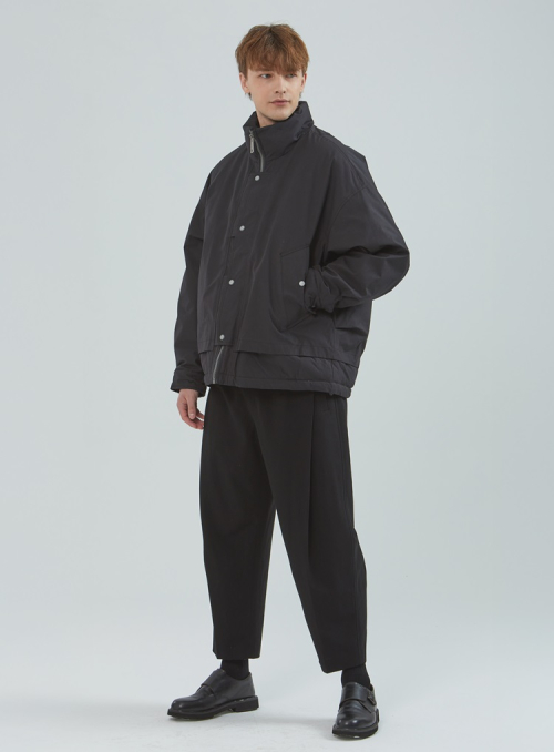 Плотный пуховик Curved Black