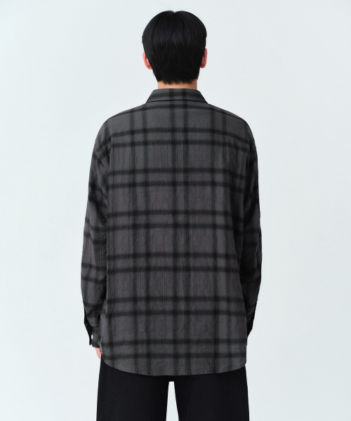 Свободная жатая рубашка в клетку омбре 2 [Dark Grey/Black]