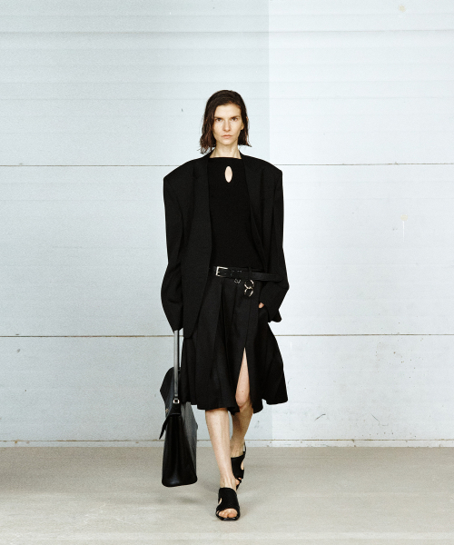 FLATTENED TAILORED JACKET BLACK