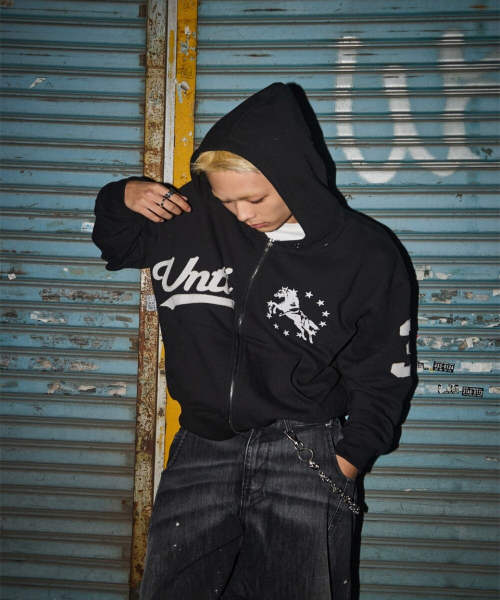 UNICORN VARSITY EMBLEM HOOD ZIP UP BLACK