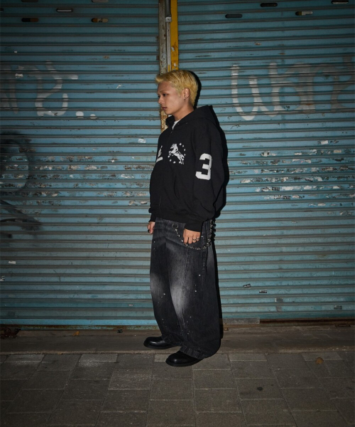 UNICORN VARSITY EMBLEM HOOD ZIP UP BLACK