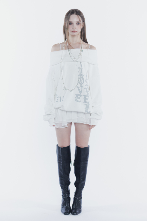 SPELL OFF-SHOULDER SWEATSHIRT white