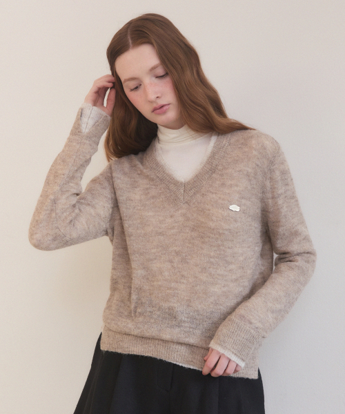 Hairy layered soft v neck knit - moca