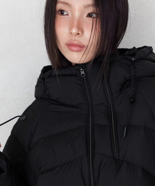 HOODED DUCK DOWN CROPPED PUFFER JACKET, BLACK