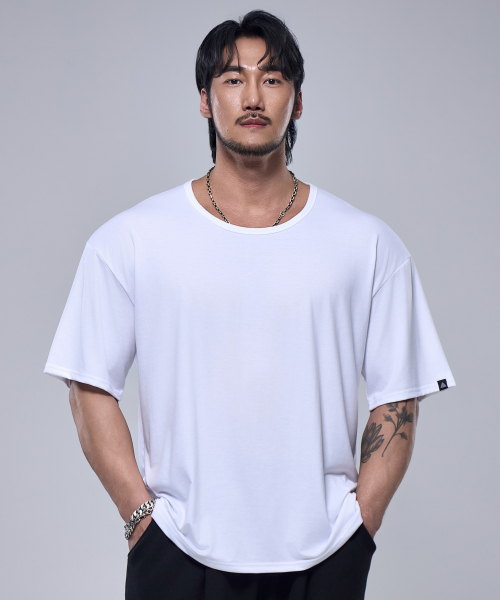 P1147 Muscle u-neck overfit short sleeve black
