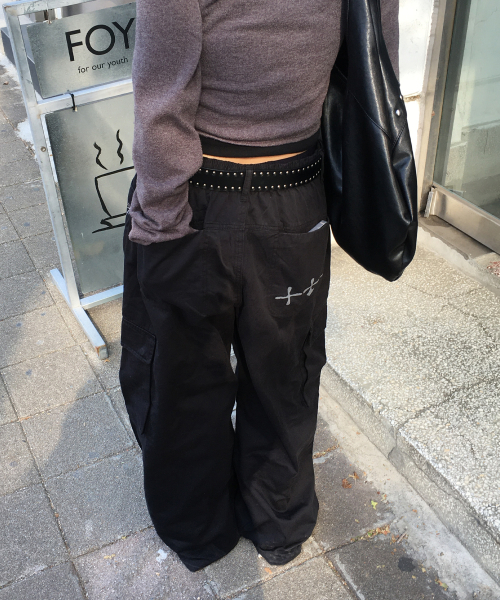 ONBORN LOGO CARGO PANTS_BLACK