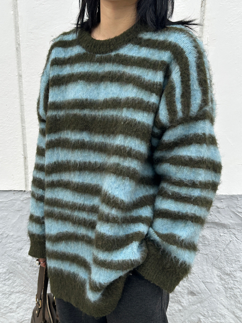 Stripe Fuzzy Knit (2c)