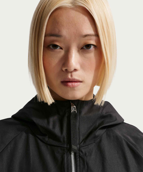W NK RPL RAINRNR LITE JKT - BLACK/(SAIL)