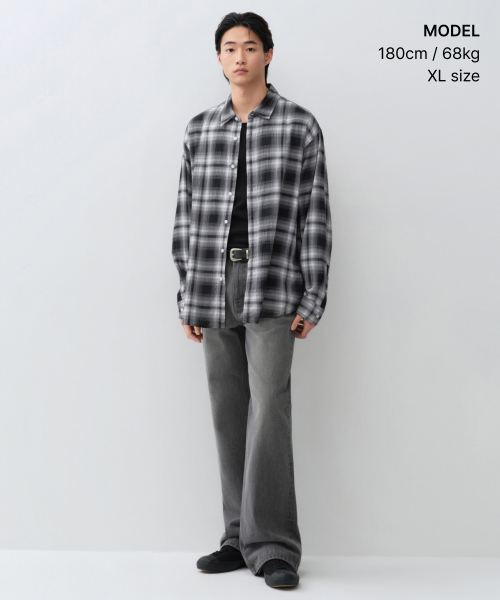 Свободная жатая рубашка в клетку омбре [Black/Ivory]