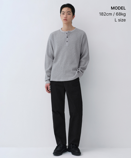WAFFLE HENLEY NECK LONG SLEEVE T-SHIRT [MEDIUM GREY]